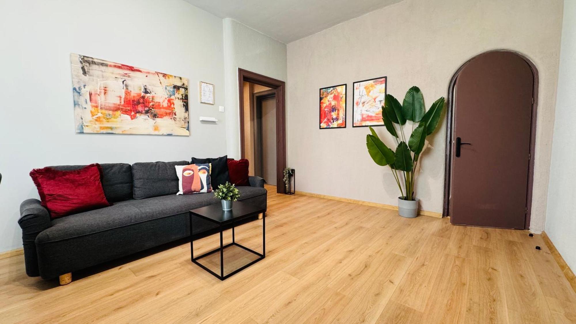 Ideal Home - Spacious & Modern Accommodation Near Unirii Square Bucarest Chambre photo