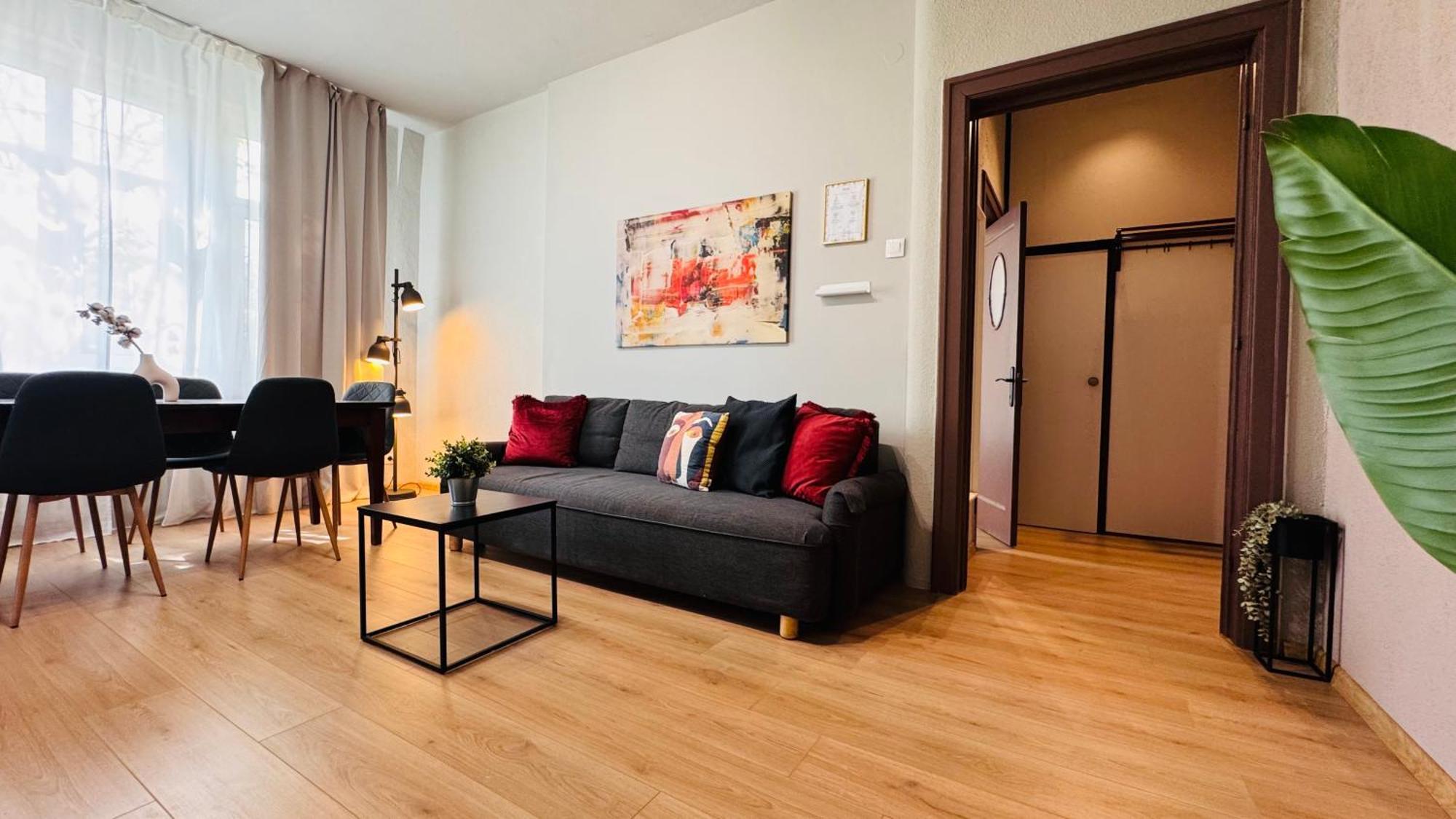 Ideal Home - Spacious & Modern Accommodation Near Unirii Square Bucarest Chambre photo