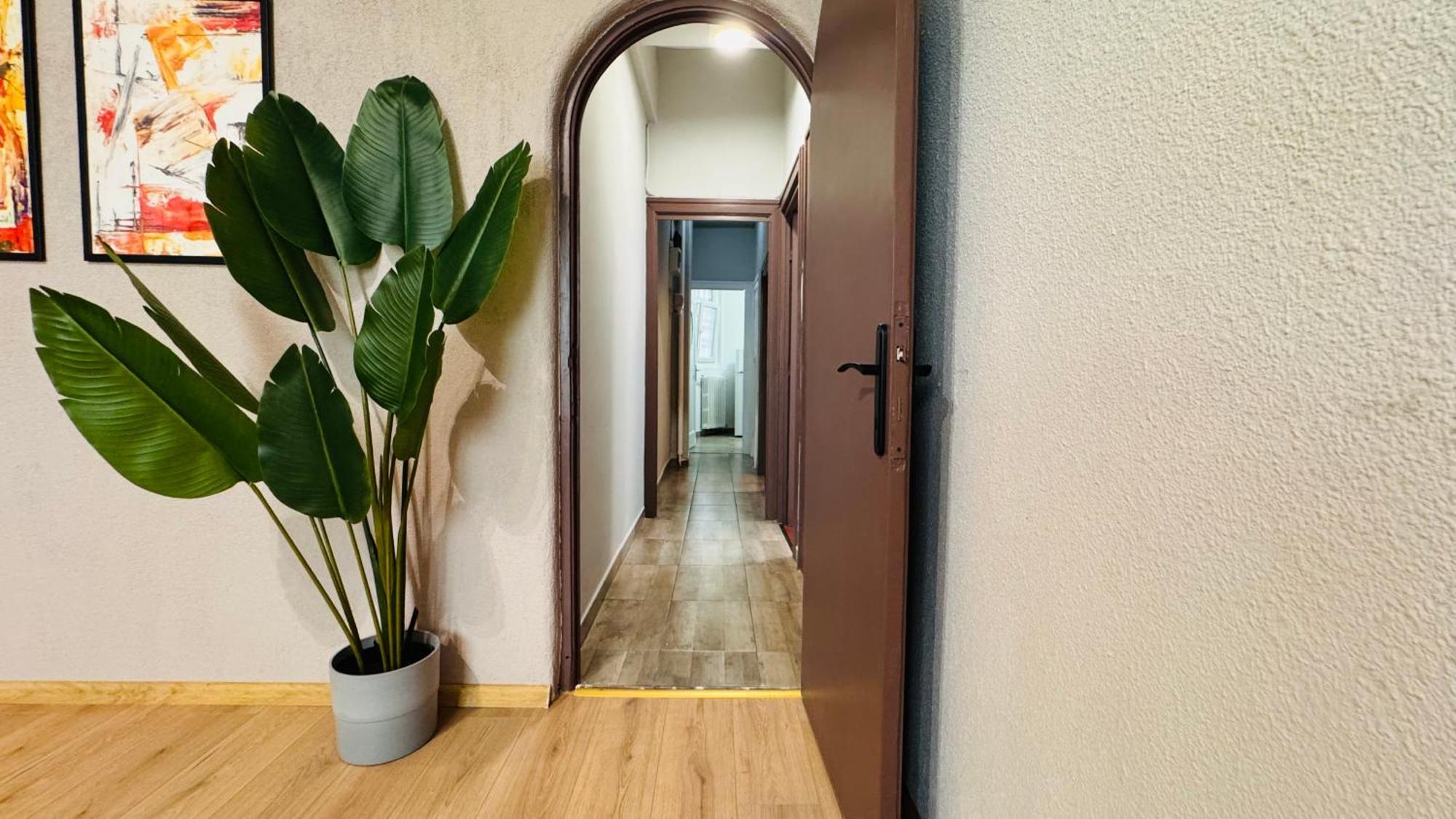 Ideal Home - Spacious & Modern Accommodation Near Unirii Square Bucarest Chambre photo